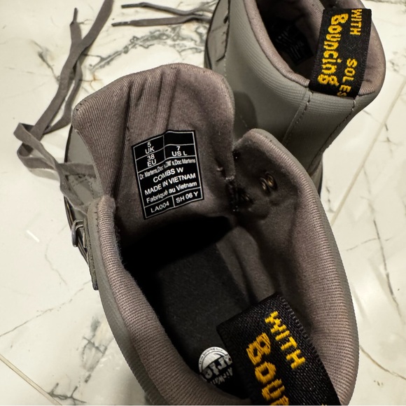 DR MARTENS COMBS WOMEN'S AJAX LEATHER CASUAL BOOTS - Picture 14 of 16